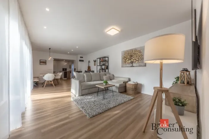 Prodej rodinného domu, Zlonín, U Rybníka, 291 m2