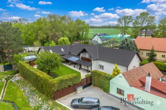 Prodej rodinného domu, Zlonín, U Rybníka, 291 m2