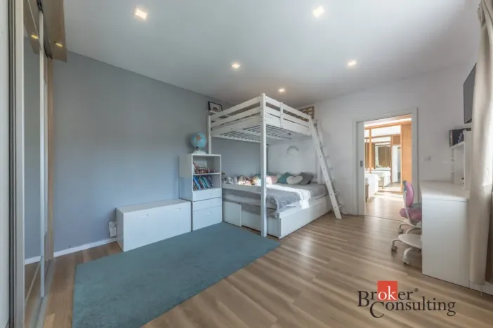 Prodej rodinného domu, Zlonín, U Rybníka, 291 m2