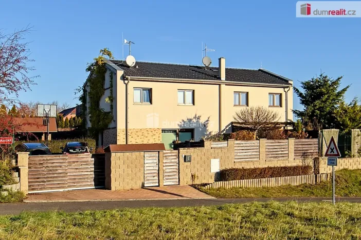 Prodej rodinného domu, Chýně, Hájecká, 104 m2