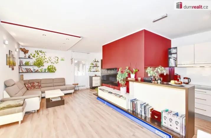 Prodej rodinného domu, Chýně, Hájecká, 104 m2