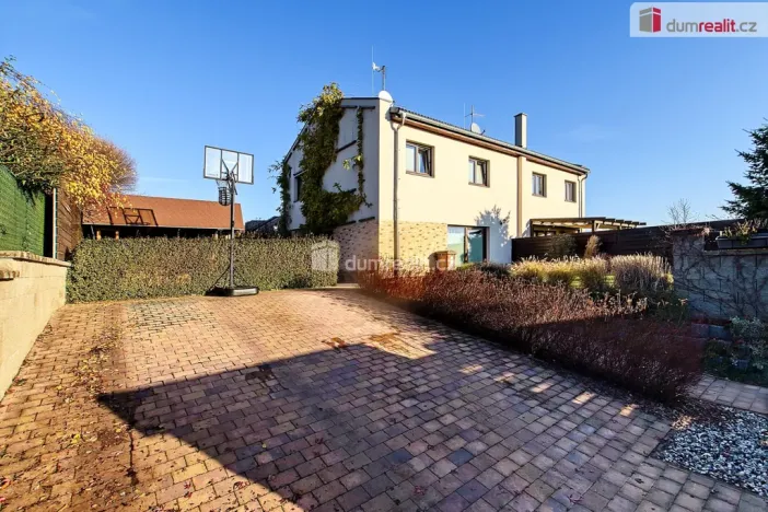 Prodej rodinného domu, Chýně, Hájecká, 104 m2