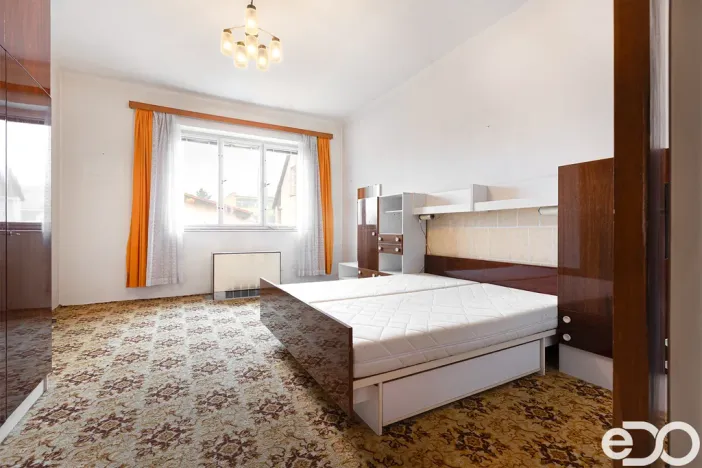 Prodej rodinného domu, Sadská, Adamcova, 120 m2