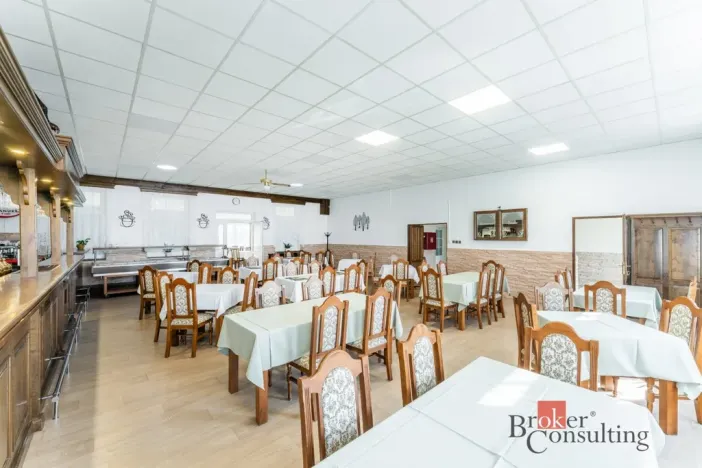 Prodej restaurace, Krásný Dvůr - Vysoké Třebušice, 600 m2