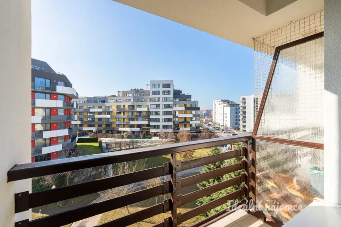 Pronájem bytu 2+kk, Praha, Devonská, 44 m2