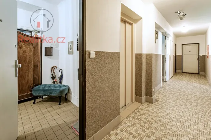 Prodej bytu 2+1, Praha - Vršovice, Jerevanská, 61 m2