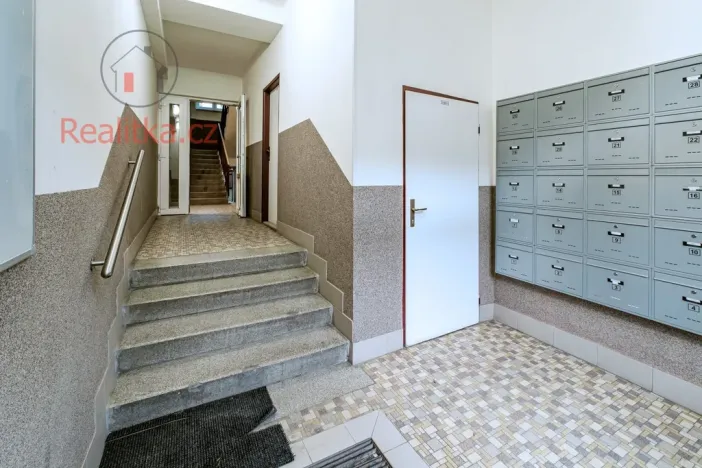 Prodej bytu 2+1, Praha - Vršovice, Jerevanská, 61 m2