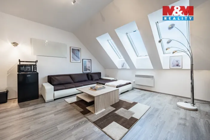 Pronájem bytu 2+kk, Chvalovice, 49 m2