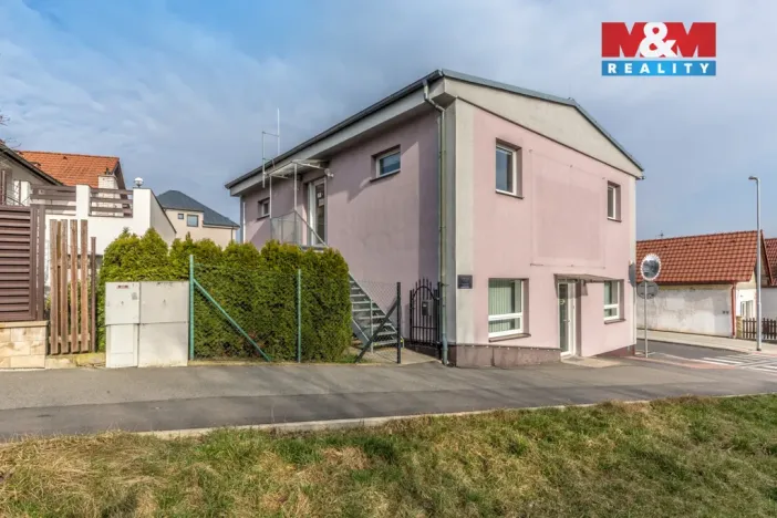 Pronájem kanceláře, Mělník, Nemocniční, 192 m2