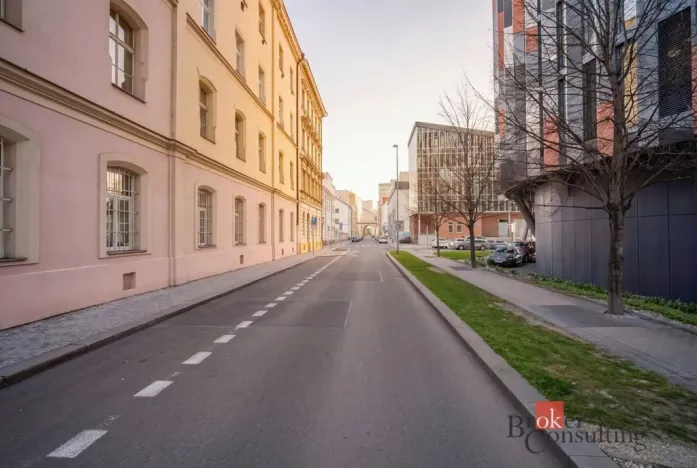 Prodej bytu 3+kk, Praha - Karlín, Pobřežní, 79 m2