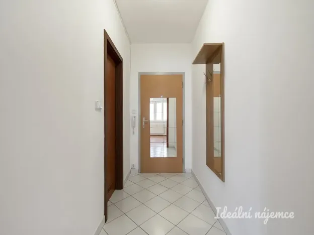 Pronájem bytu 1+kk, Praha - Hostivař, Bratislavská, 34 m2