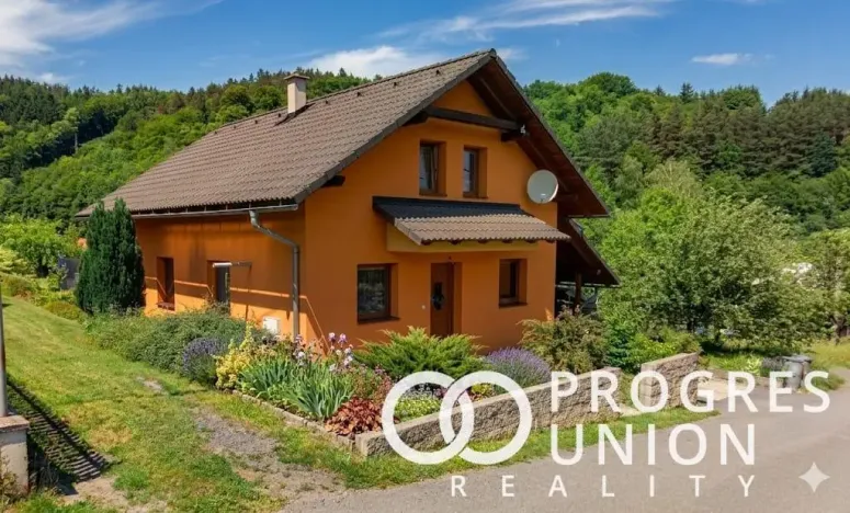 Prodej rodinného domu, Valašská Polanka, 350 m2
