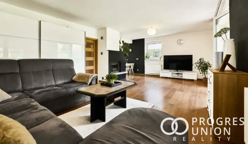 Prodej rodinného domu, Valašská Polanka, 350 m2