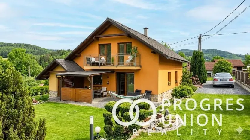 Prodej rodinného domu, Valašská Polanka, 350 m2