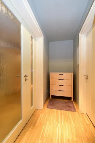 Pronájem bytu 2+kk, Praha - Karlín, Rohanské nábřeží, 77 m2