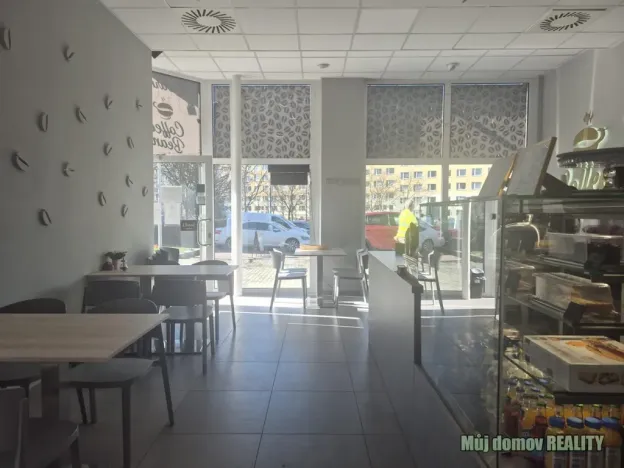 Pronájem restaurace, Praha - Černý Most, 55 m2