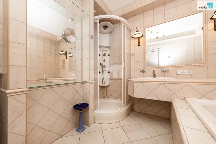 Pronájem bytu 2+kk, Praha - Vršovice, Smolenská, 78 m2