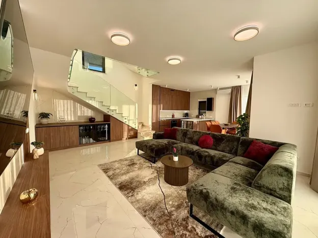 Prodej vily, Rogoznica, Chorvatsko, 286 m2