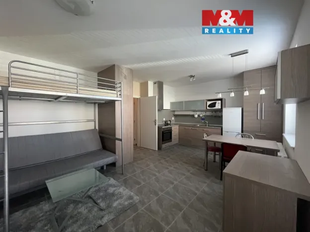 Pronájem bytu 1+kk, Zlín, Zelinova, 33 m2