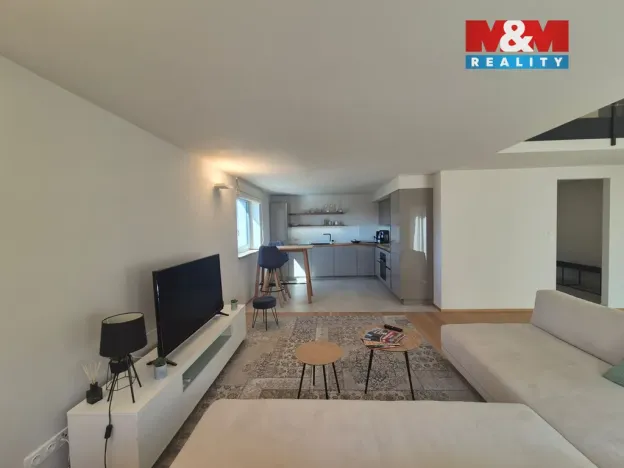 Pronájem bytu 3+kk, Beroun - Beroun-Město, Nad Paloučkem, 109 m2