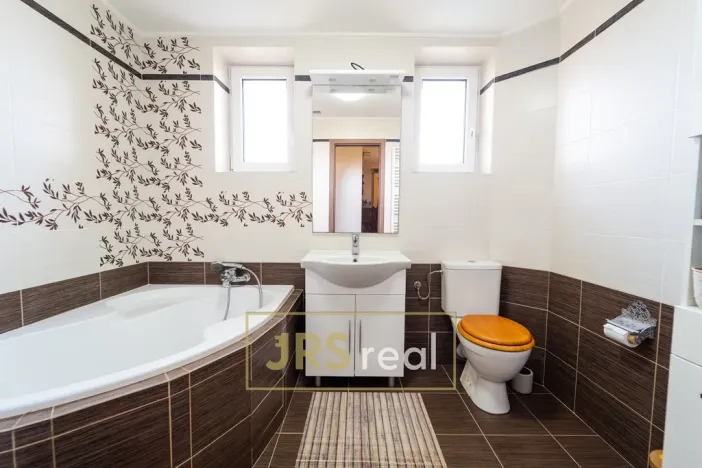 Prodej bytu 3+1, Přáslavice, 78 m2