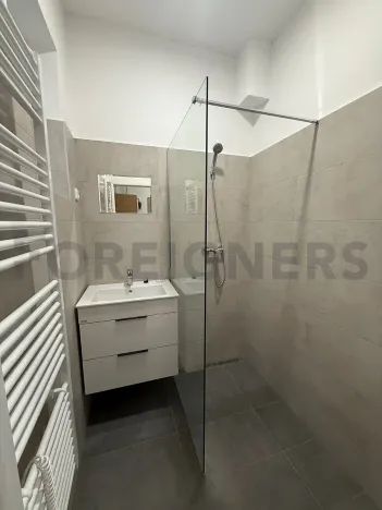 Pronájem bytu 1+kk, Hradec Králové, Velké náměstí, 40 m2