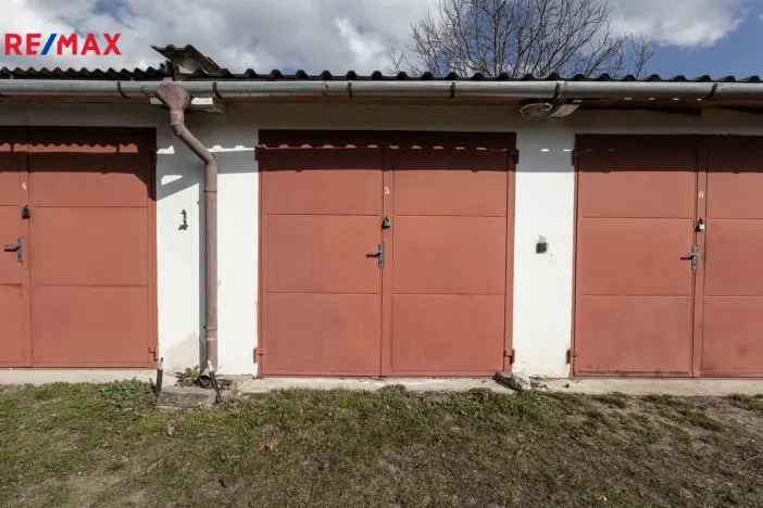 Pronájem garáže, Holešov, 16 m2