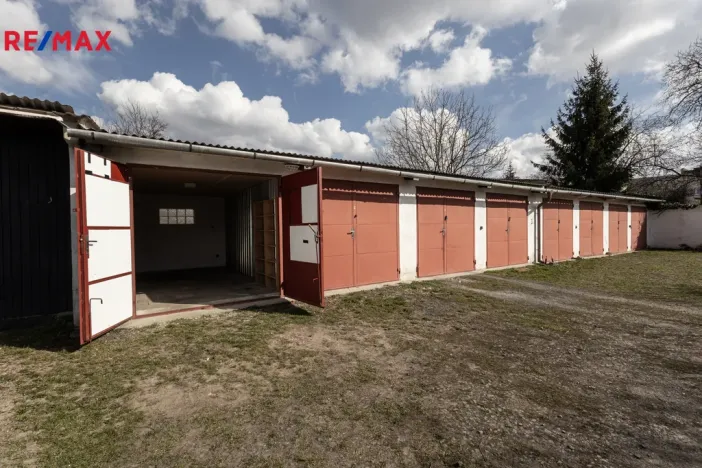 Pronájem garáže, Holešov, 16 m2