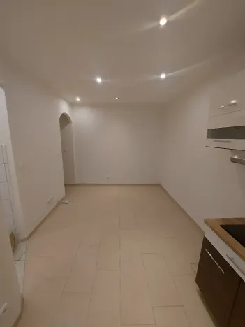 Prodej atypického bytu, Štětí, Školní, 19 m2