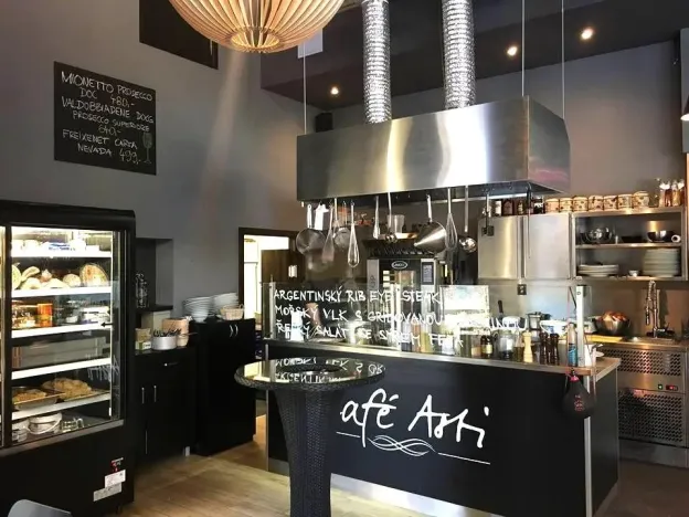 Pronájem restaurace, Praha - Strašnice, 120 m2