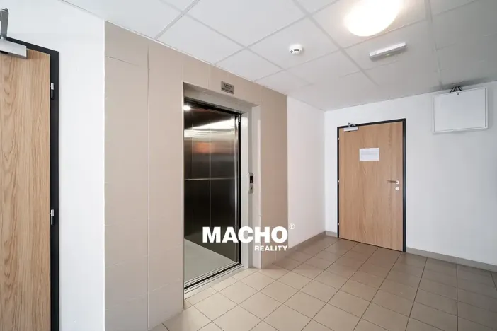 Pronájem bytu 1+kk, Hostivice, Ovesná, 36 m2