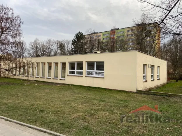 Pronájem obchodního prostoru, Opava - Kateřinky, Válečkova, 80 m2