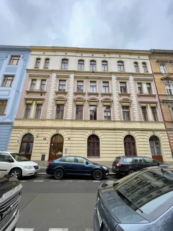 Pronájem bytu 2+kk, Praha - Smíchov, Grafická, 45 m2