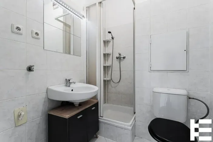 Prodej bytu 2+kk, Praha - Kyje, Pelušková, 41 m2