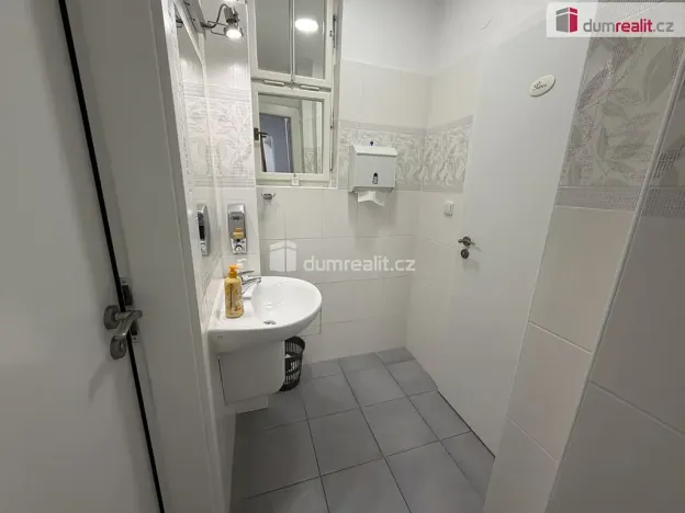 Pronájem kanceláře, Praha - Nové Město, Vodičkova, 143 m2