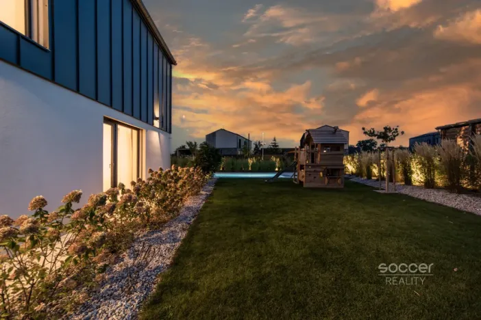 Prodej rodinného domu, Předboj, K Parku, 200 m2