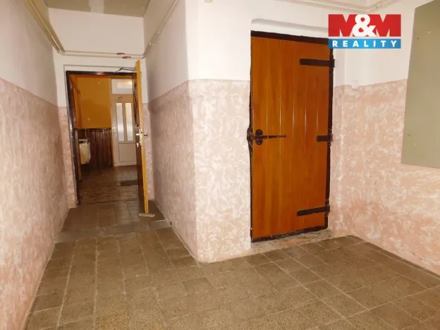 Pronájem restaurace, Kasejovice, 700 m2