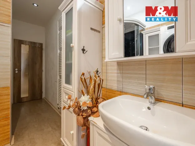 Pronájem bytu 3+kk, Praha - Libeň, Sokolovská, 61 m2