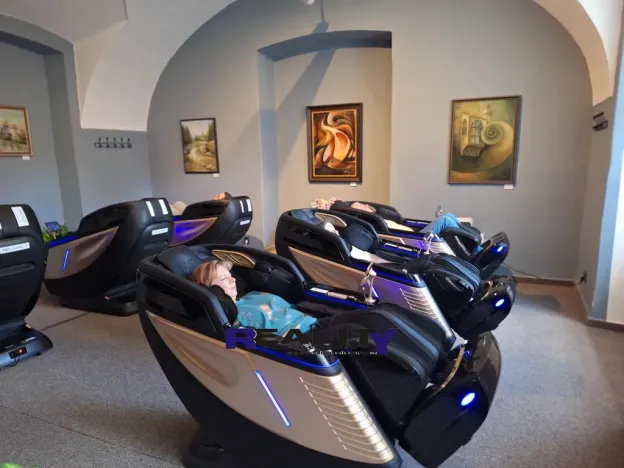 Pronájem obchodního prostoru, Žatec, Poděbradova, 145 m2