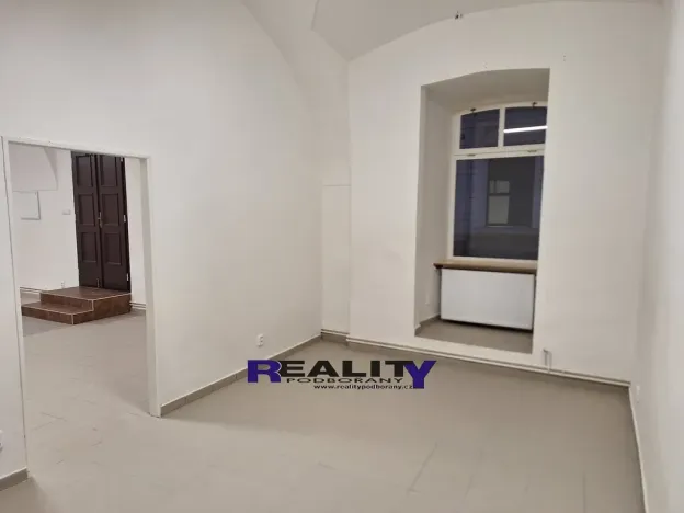 Pronájem obchodního prostoru, Žatec, Poděbradova, 145 m2