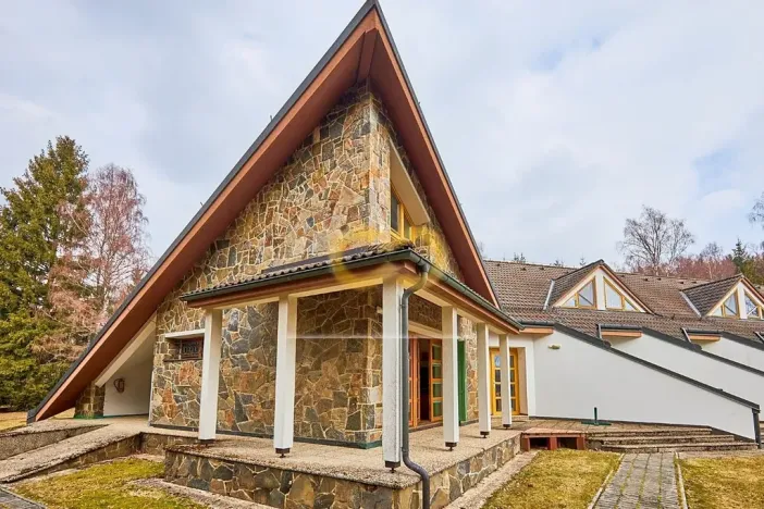 Prodej bytu 1+kk, Horní Planá, Jenišov, 43 m2