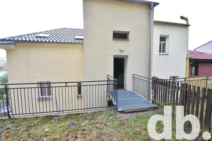 Pronájem bytu 3+kk, Karlovy Vary, Táborská, 80 m2