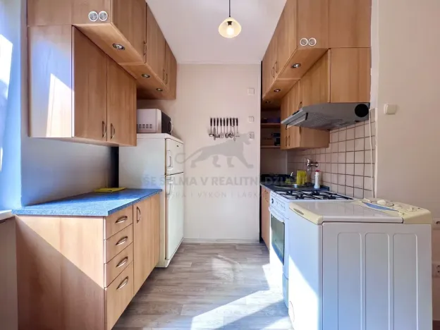 Pronájem bytu 1+kk, Praha - Kbely, Luštěnická, 25 m2