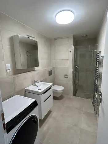 Pronájem bytu 2+kk, Praha - Holešovice, V háji, 57 m2