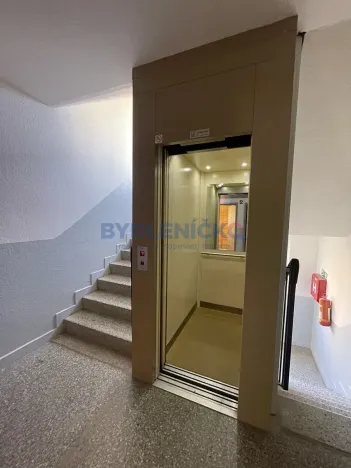 Prodej bytu 2+kk, České Budějovice, Jizerská, 50 m2