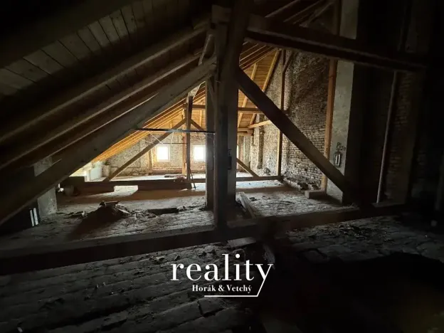 Prodej půdního prostoru, Jihlava, Kosmákova, 160 m2