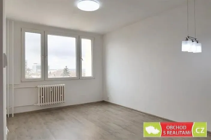 Pronájem bytu 2+kk, Praha, Pujmanové, 40 m2
