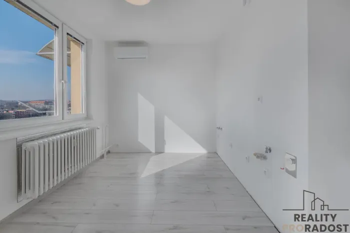 Prodej bytu 3+1, Znojmo, Sokolovská, 69 m2