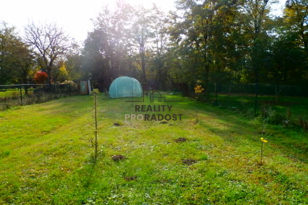 Prodej zahrady, Znojmo, 1330 m2