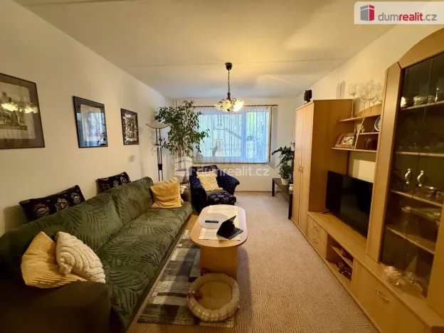 Prodej bytu 4+1, Karlovy Vary - Dvory, 1. máje, 60 m2